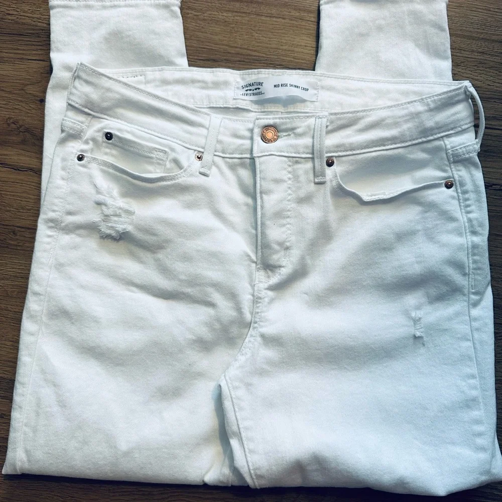 Signature by Levis womens mid rise skinny crop size 8 white - Picture 2 of 5